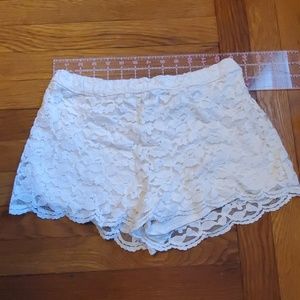 Abercrombie Cream Lace Shorts